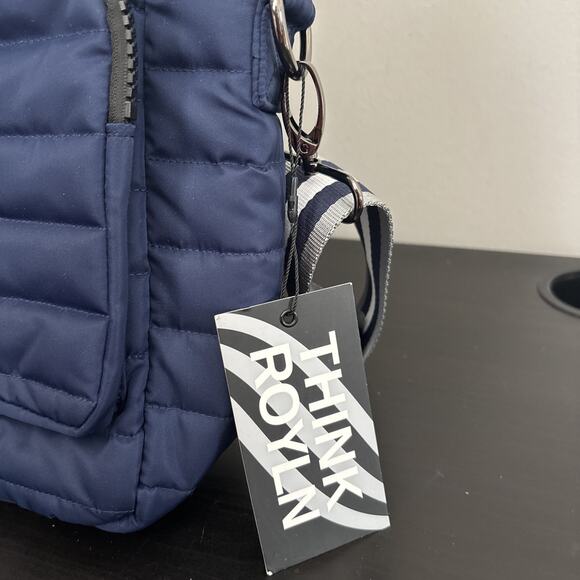 Think Royln The Highlander Duffel Bag w/ Trolly Sleeve Navy Blue NEW With Tags - Picture 5 of 9